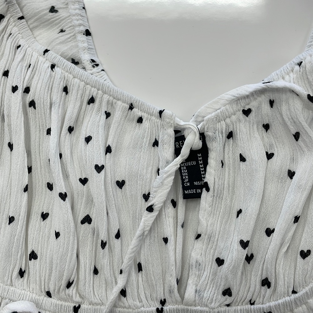 White/ Black Heart Puff Sleeve Top - Picture 13 of 15